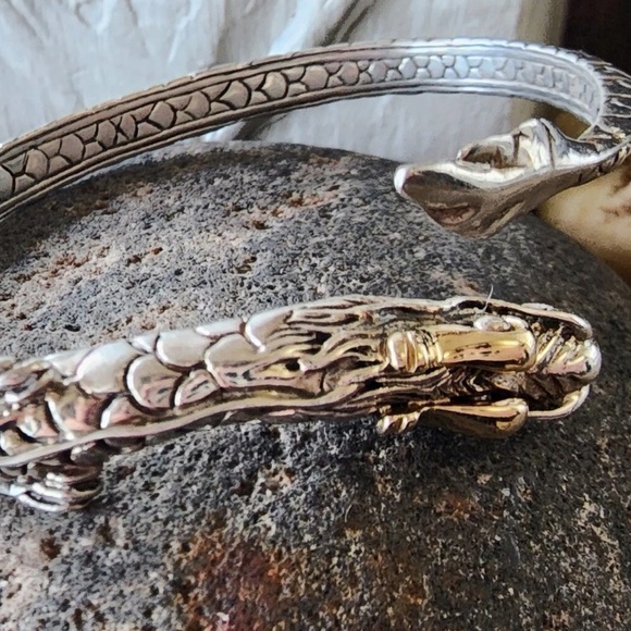 John Hardy Naga Kick Cuff With 18kt Yellow Gold Sterling Silver 20.3 Grams - Picture 5 of 8